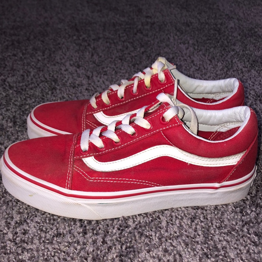 VANS Red. Like new. Size 5 Mens 6.5 Womens